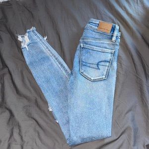 american eagle ripped jeans